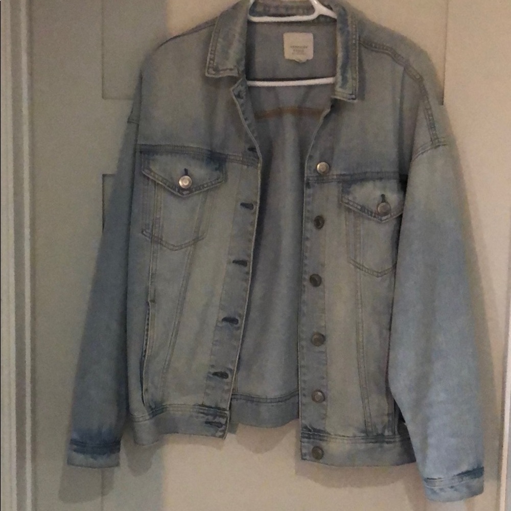 American eagle oversized boyfriend jean jacket